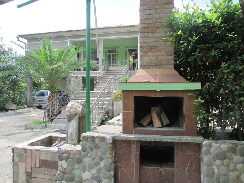 Joni Guest House Batumi Exteriér fotografie